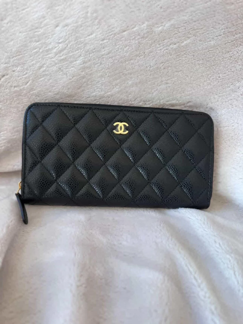 BRAND NEW Chanel Black Quilted Chain-Handle Tote with Matching Wallet - Picture 14 of 16